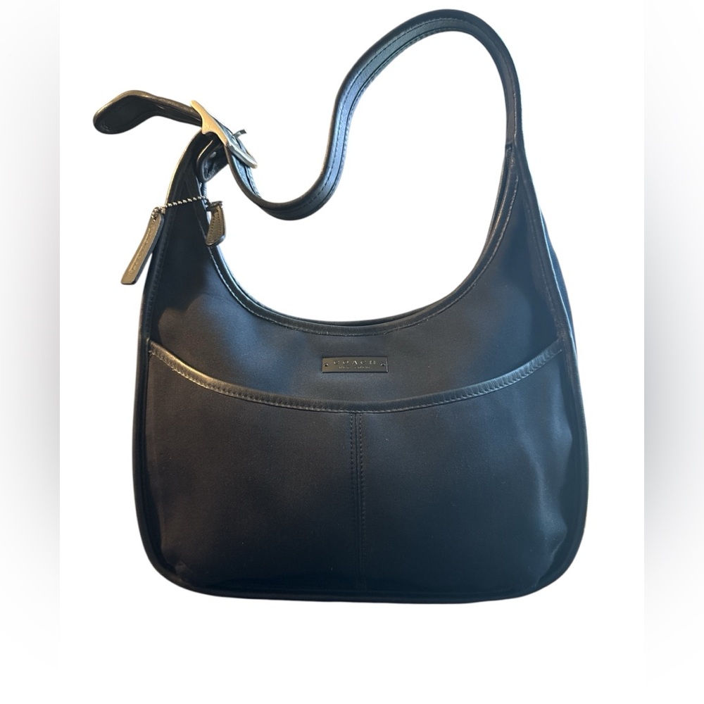 Vintage Coach Ergo Neo Pocket Zip Shoulder Bag. Style 6203